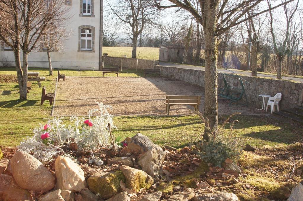 Auberge Le Beaulieu Beaulieu (Haute-Loire) Ngoại thất bức ảnh